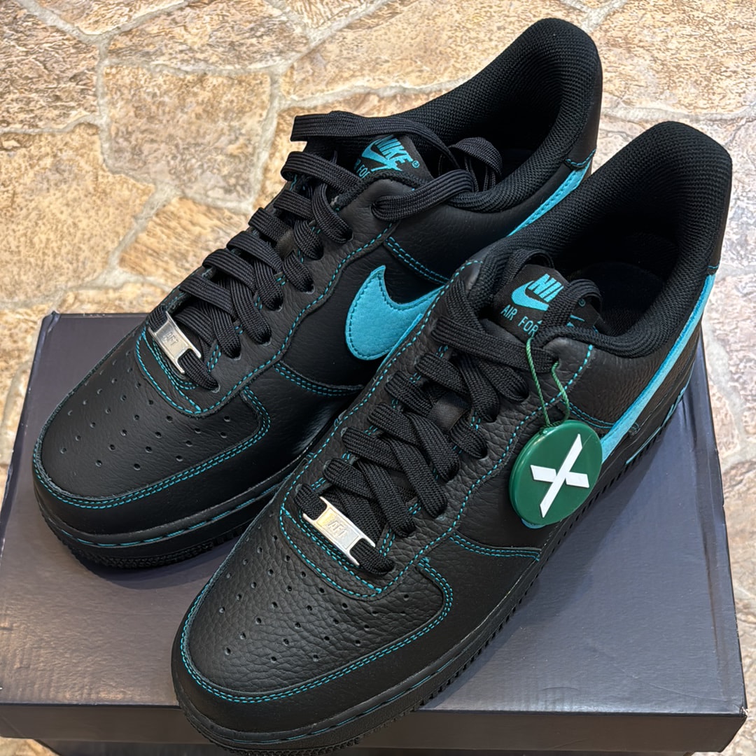 Nike Air Force 1 Low "Black Tiffany"