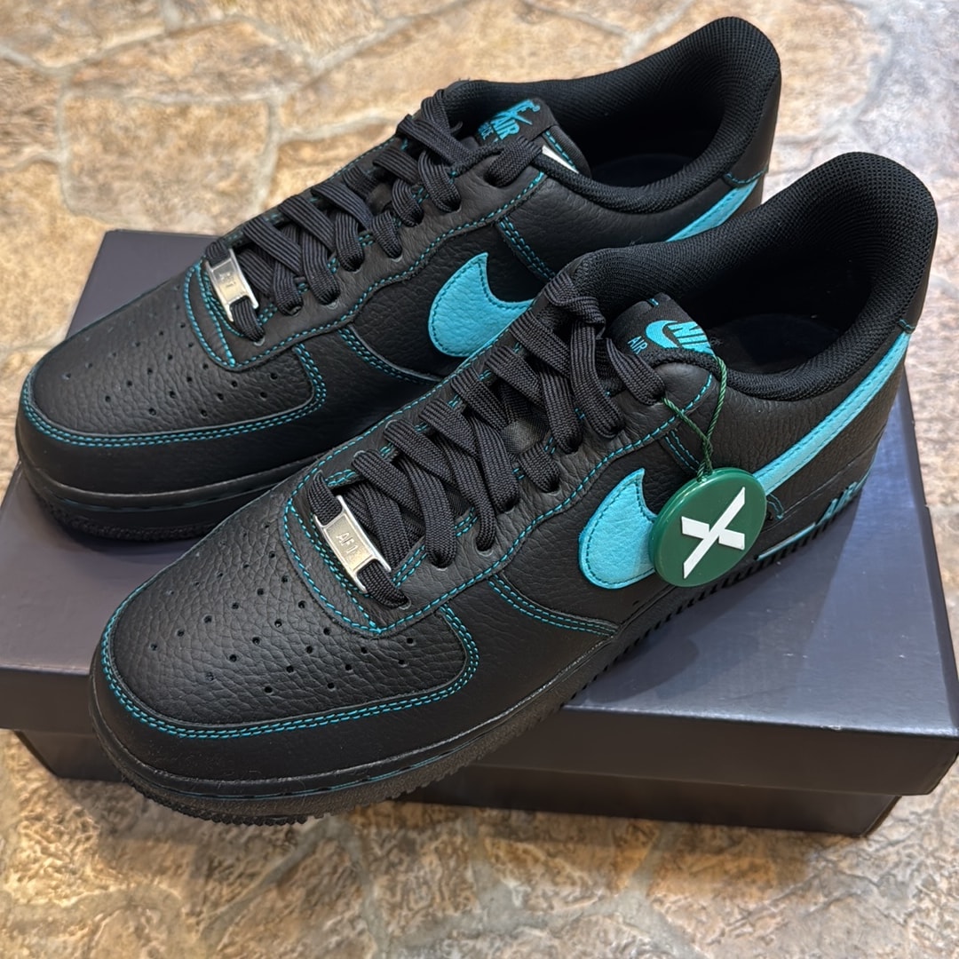 Nike Air Force 1 Low "Black Tiffany"