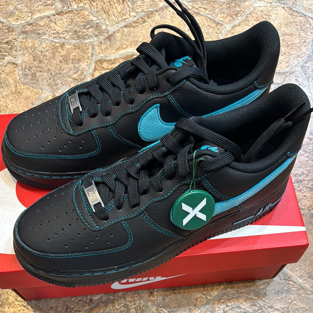 Nike Air Force 1 Low "Black Tiffany"