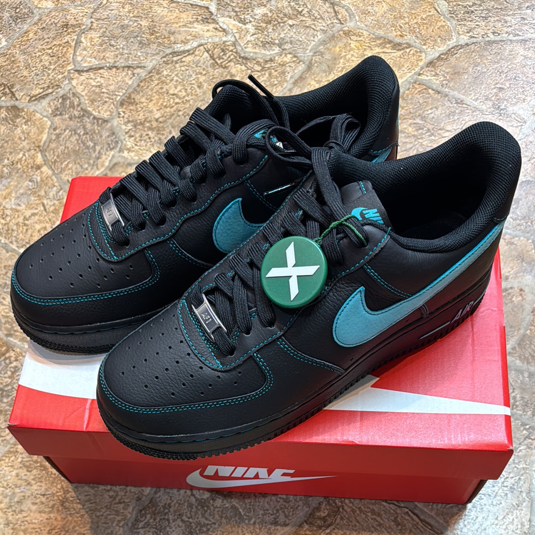 Nike Air Force 1 Low "Black Tiffany"