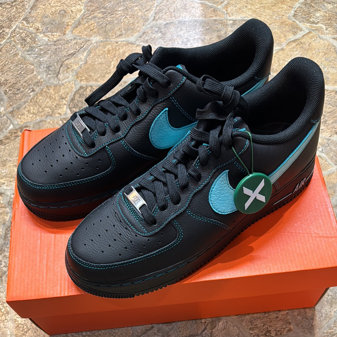 Nike Air Force 1 Low "Black Tiffany"