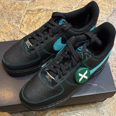 Nike Air Force 1 Low "Black Tiffany"
