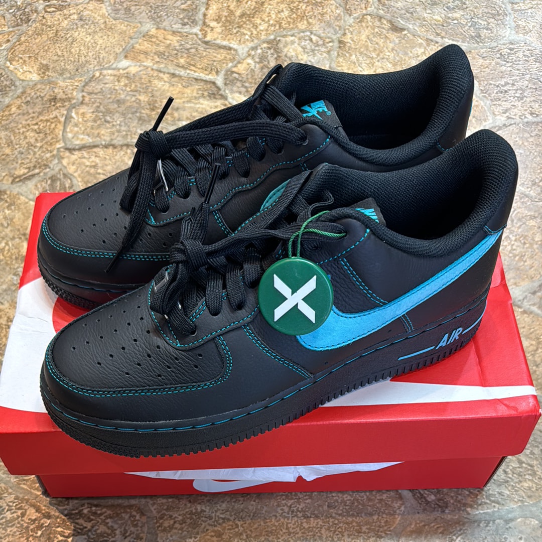 Nike Air Force 1 Low "Black Tiffany"