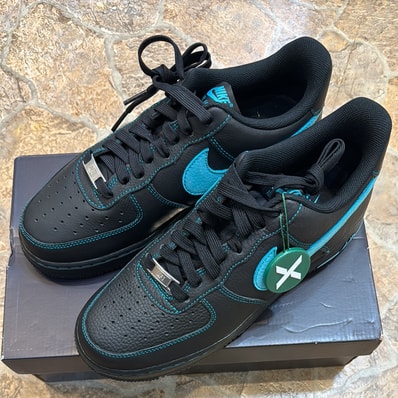 Nike Air Force 1 Low "Black Tiffany"