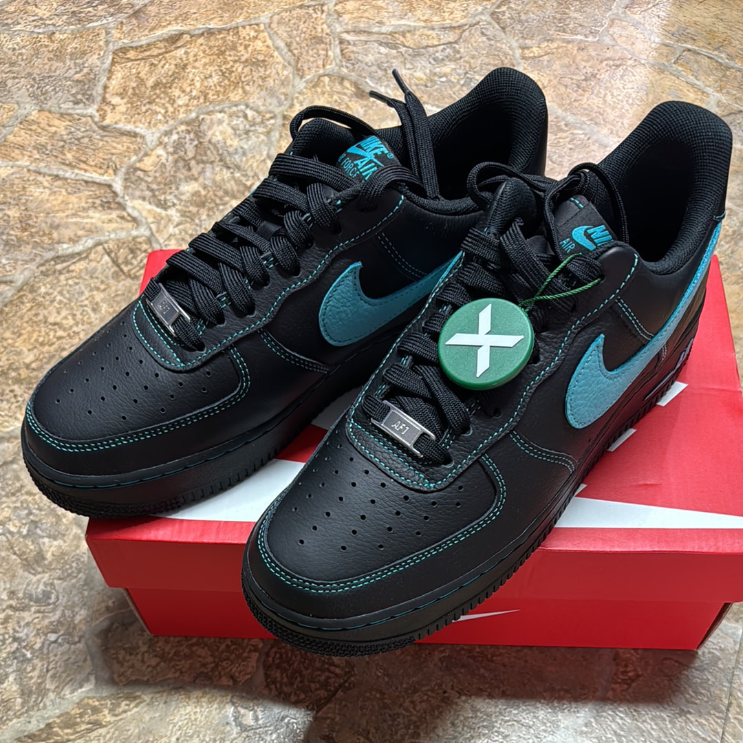 Nike Air Force 1 Low "Black Tiffany"