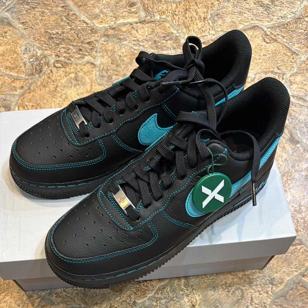 Nike Air Force 1 Low "Black Tiffany"