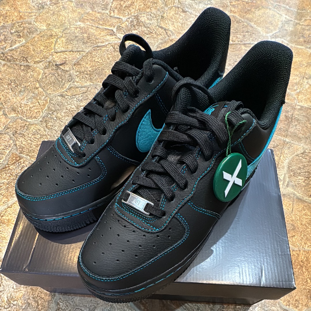 Nike Air Force 1 Low "Black Tiffany"
