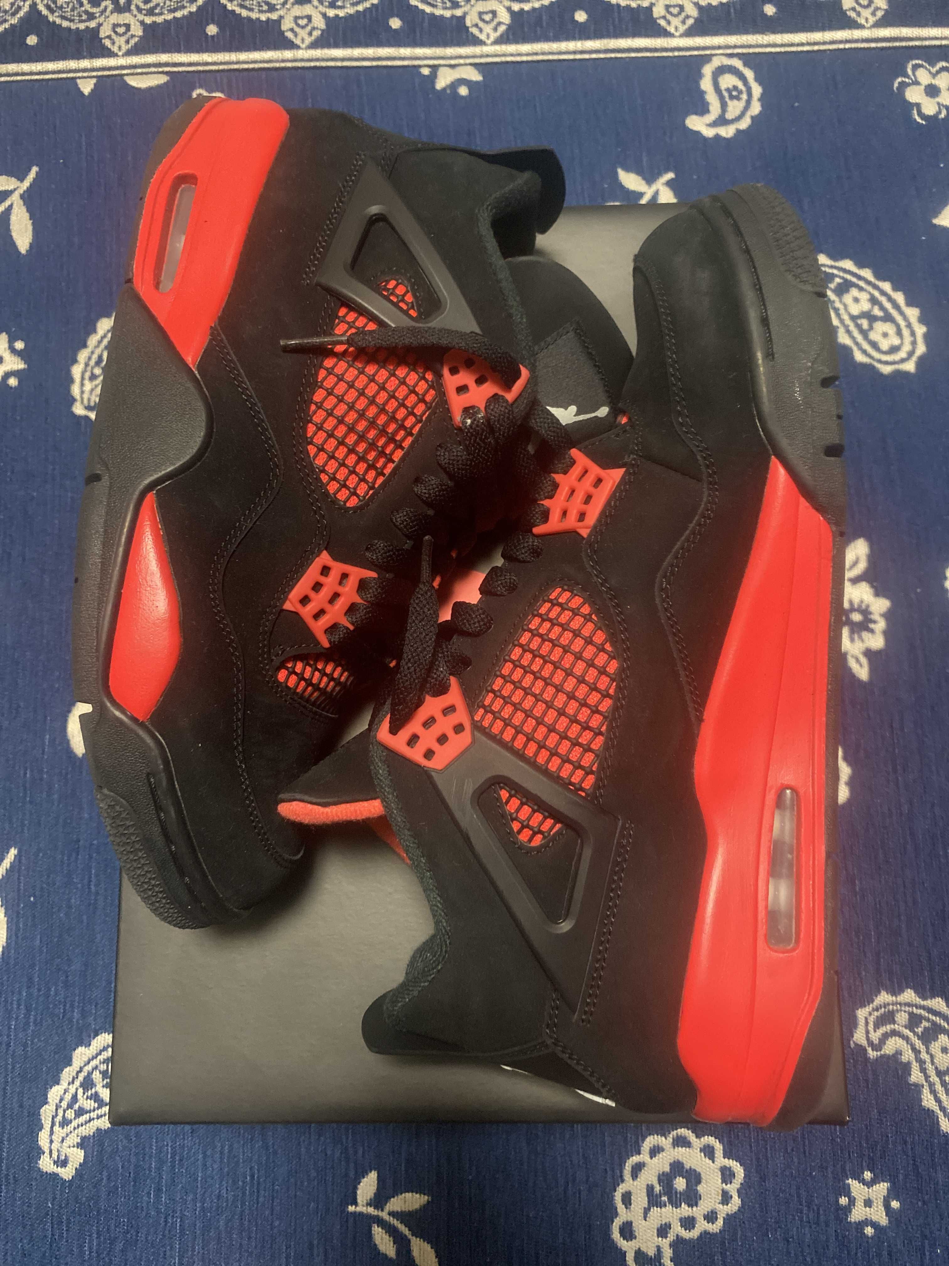 Nike Air Jordan 4 "Red Thunder/Crimson"