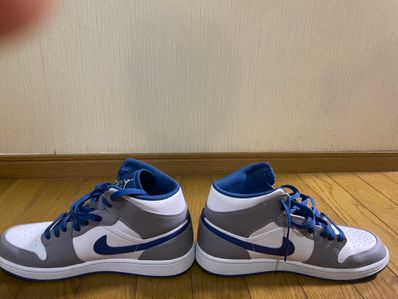 Nike Air Jordan 1 Mid "True Blue"