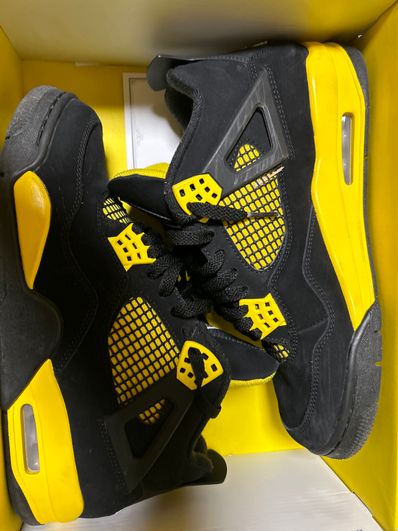 Nike Air Jordan 4 Retro "Thunder"(2023)