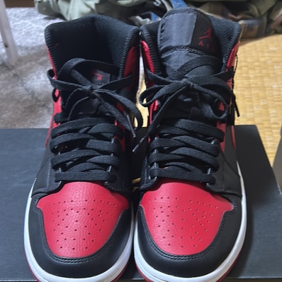 Nike Air Jordan 1 Mid "Bred"