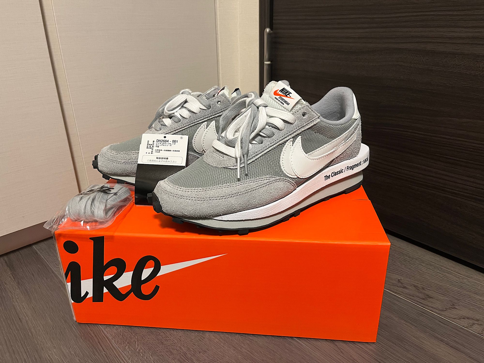 Fragment × sacai × Nike LD Waffle "Light Smoke Grey"