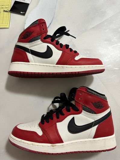Nike GS Air Jordan 1 High OG "Lost & Found/Chicago"
