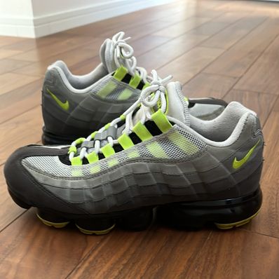 Nike Air Vapormax 95 "Neon"