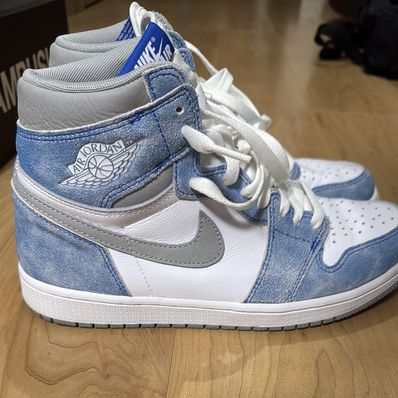 Nike Air Jordan 1 High OG "Hyper Royal"