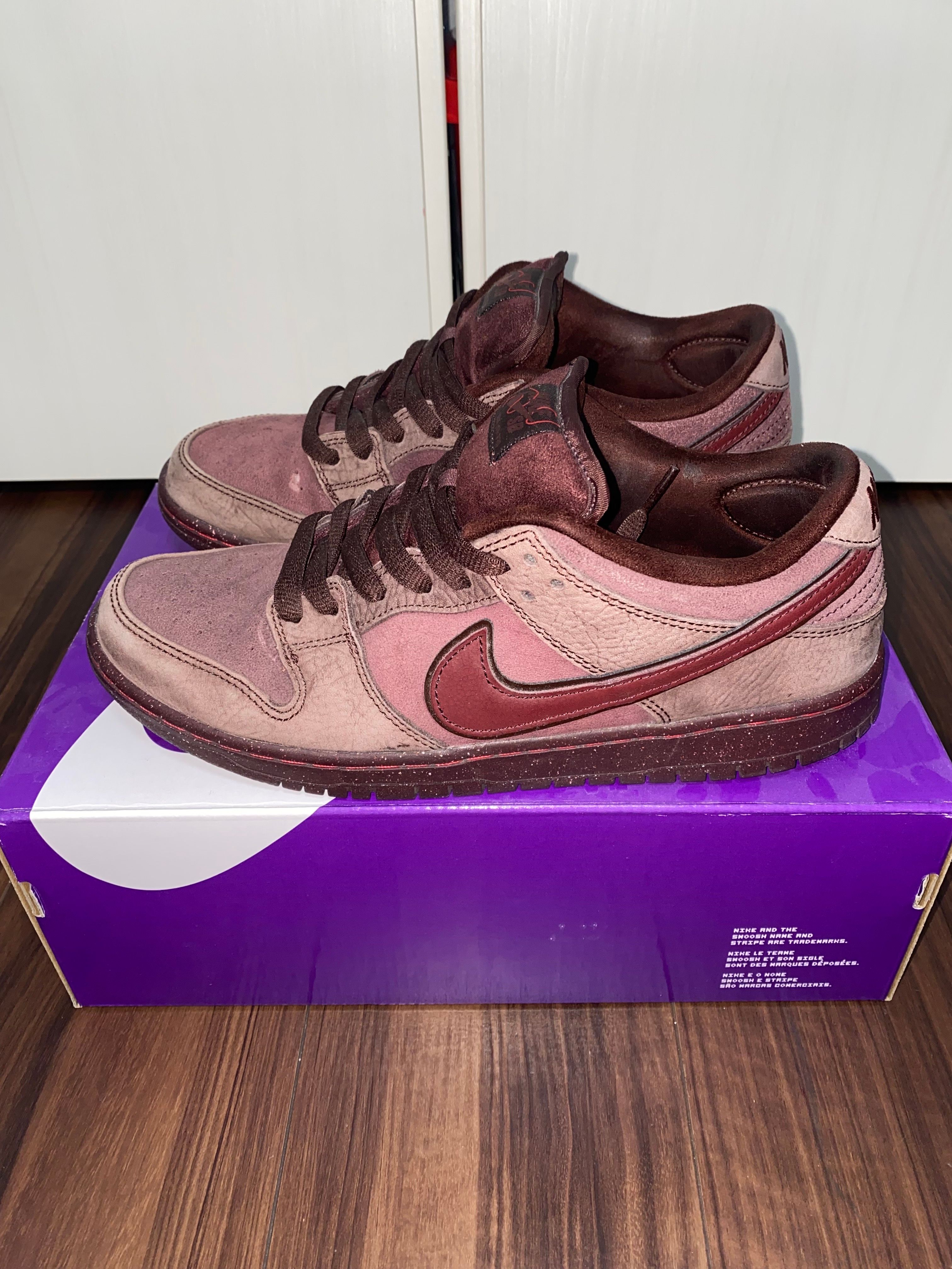 Nike SB Dunk Low PRM City of Love "Burgundy"