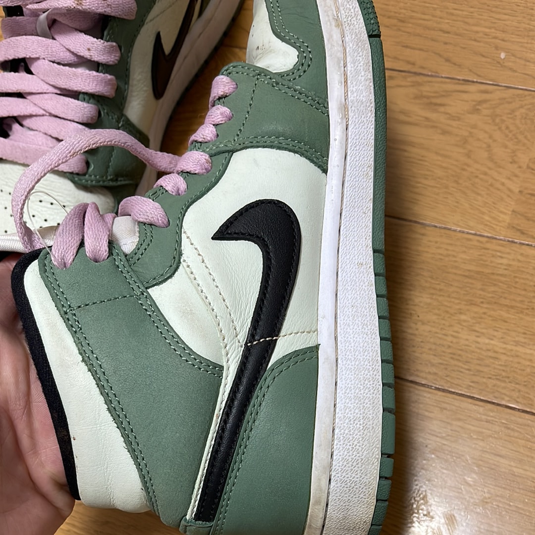 NIKE Women's AIR JORDAN 1 MID SE "DUTCH GREEN"