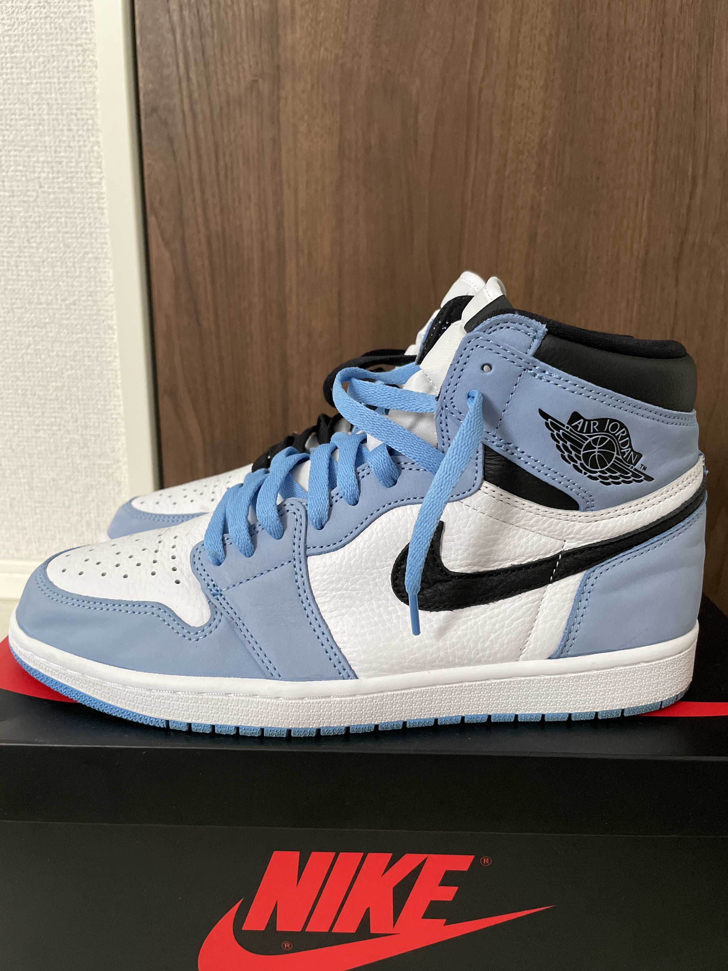 Nike Air Jordan 1 High OG "University Blue"