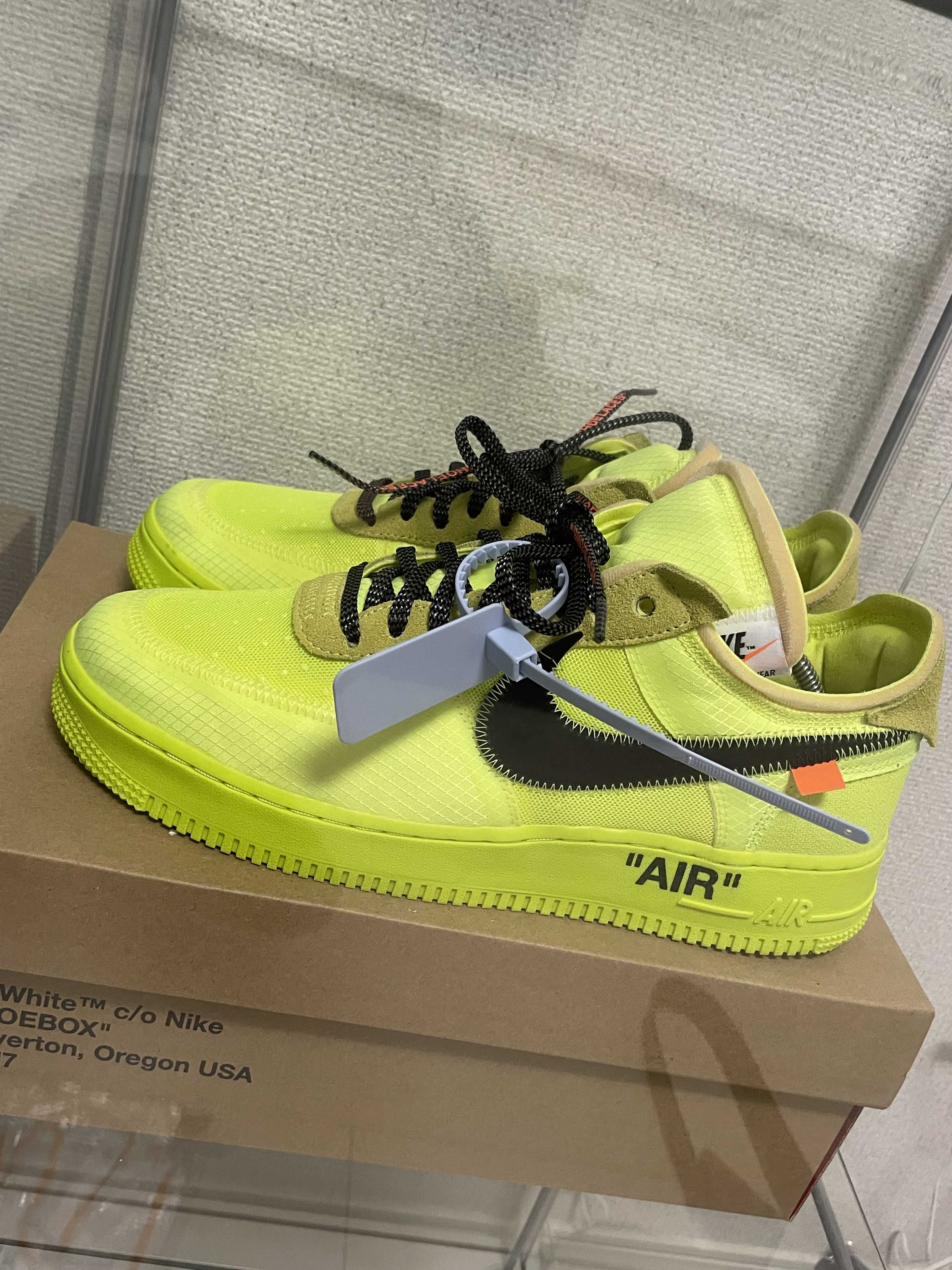 Off-White × Nike Air Force 1 Low "Volt"