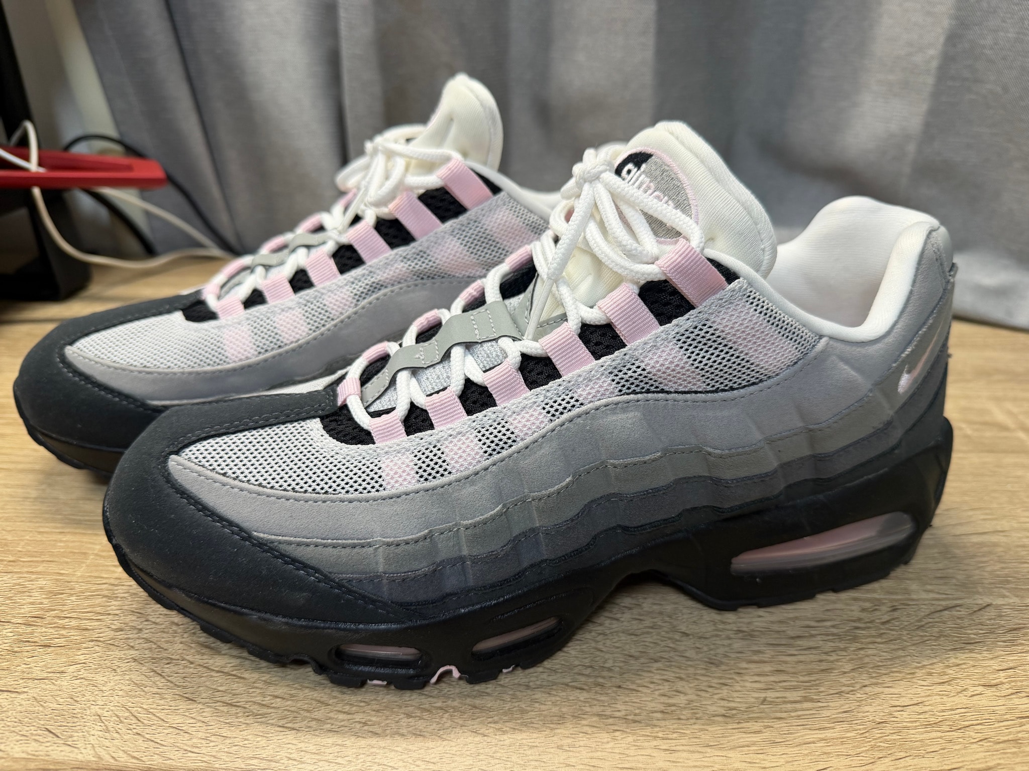 Nike Women's Air Max 95 OG Big Bubble "Medium Grey/Pink Foam"