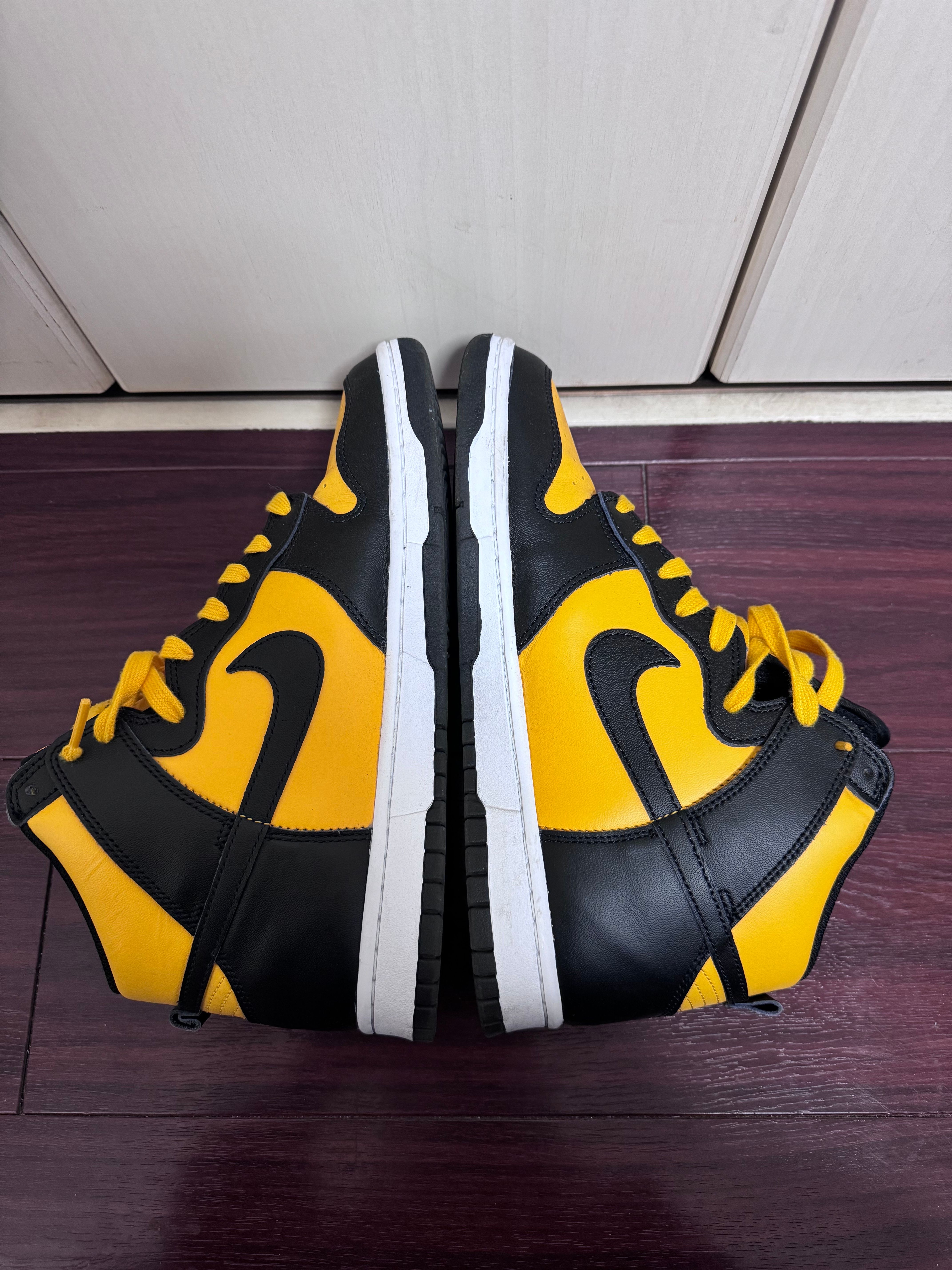 Nike Dunk High "University Gold and Black"
