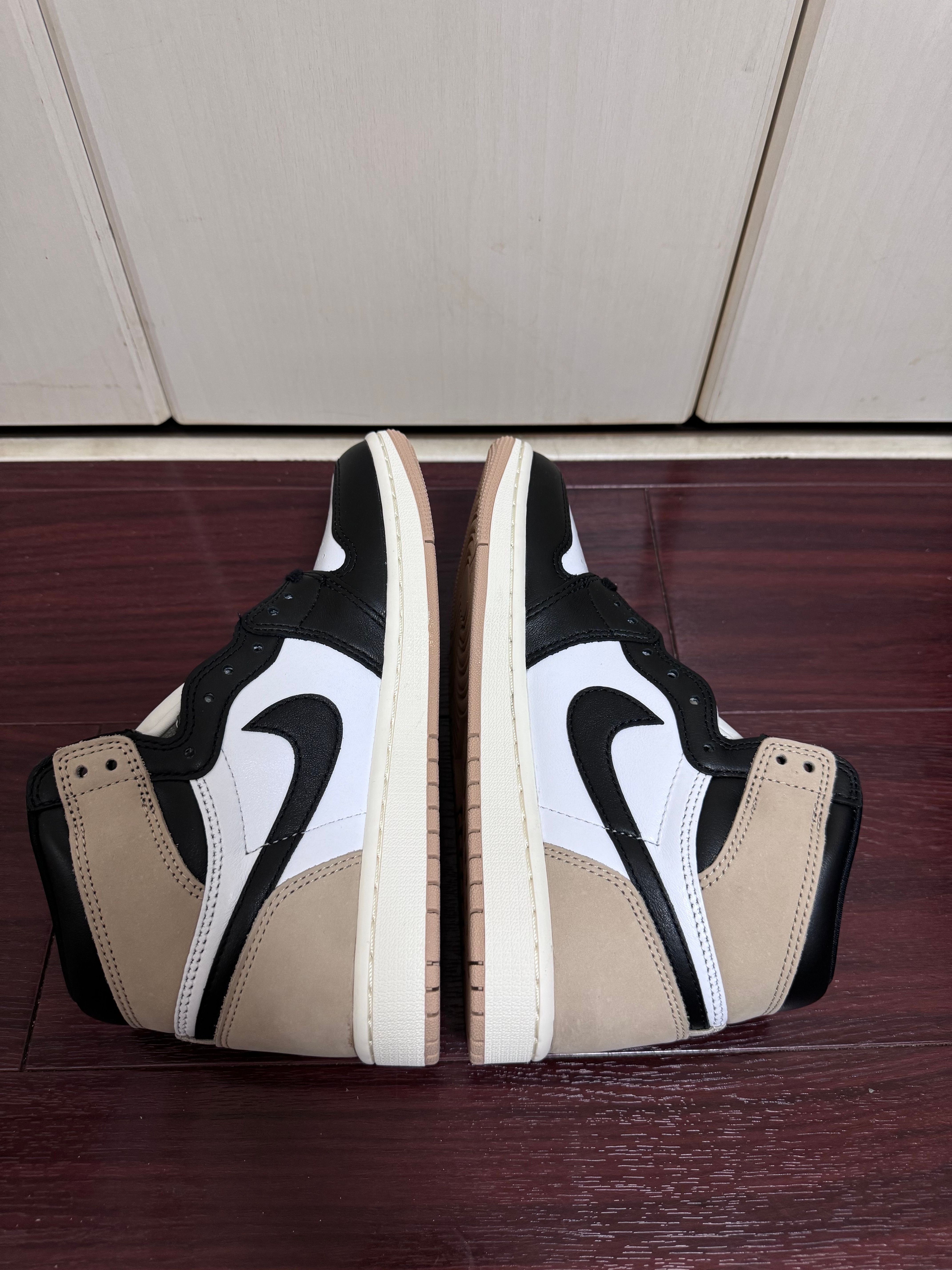 Nike Women's Air Jordan 1 Retro High OG "Latte"