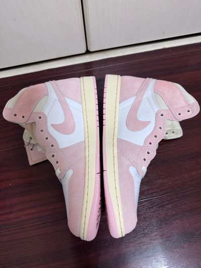 Nike Women's Air Jordan 1 Retro High OG "Washed Pink"