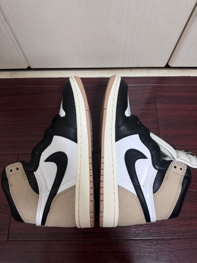 Nike Women's Air Jordan 1 Retro High OG "Latte"