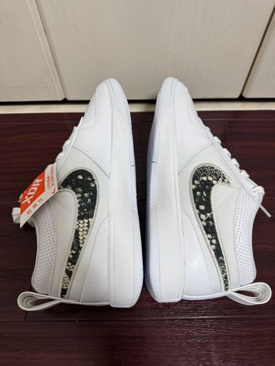 Nike Book 1 "Rattlesnake" (FJ4249-101/FJ4250-101)