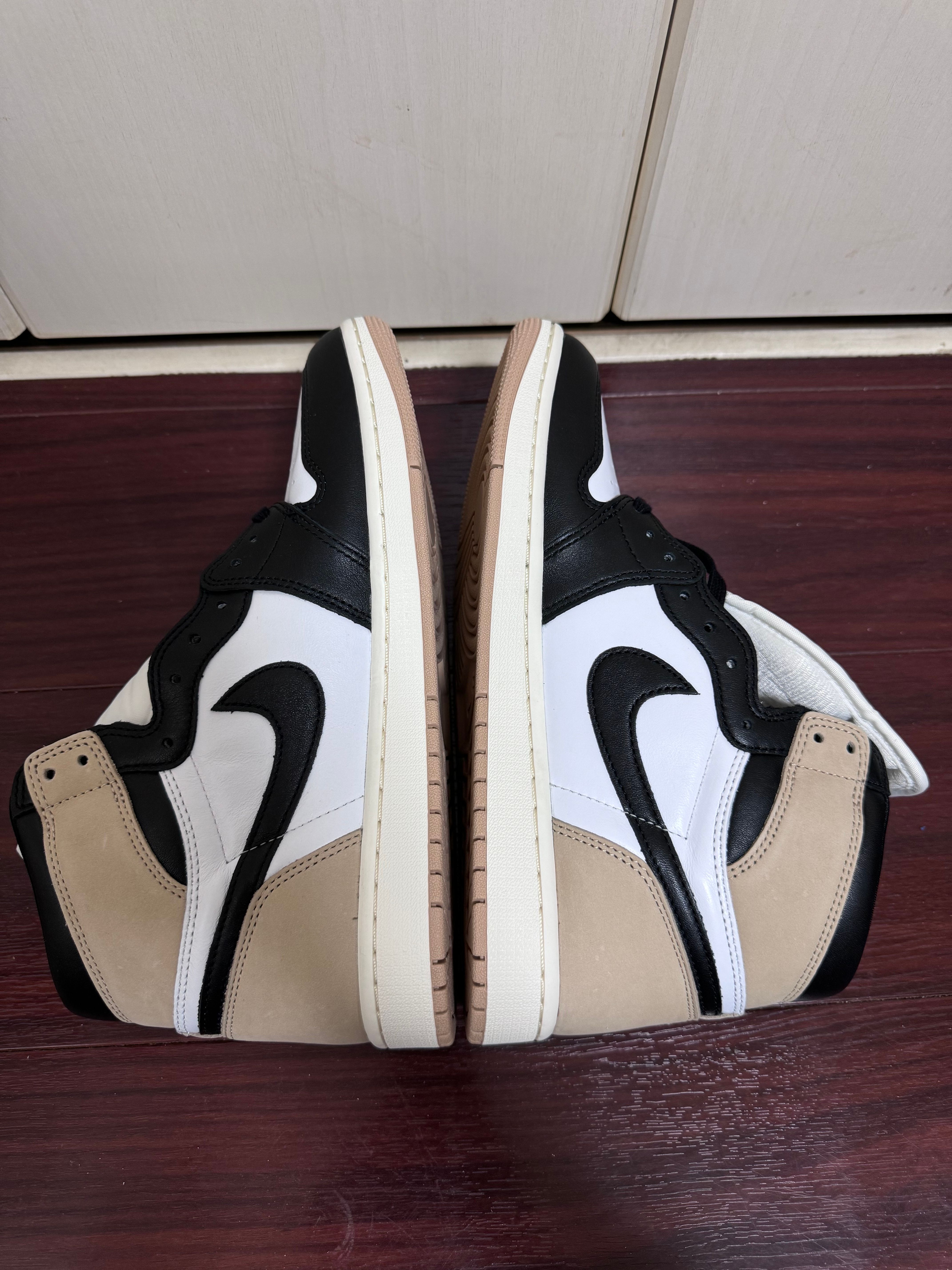 Nike Women's Air Jordan 1 Retro High OG "Latte"