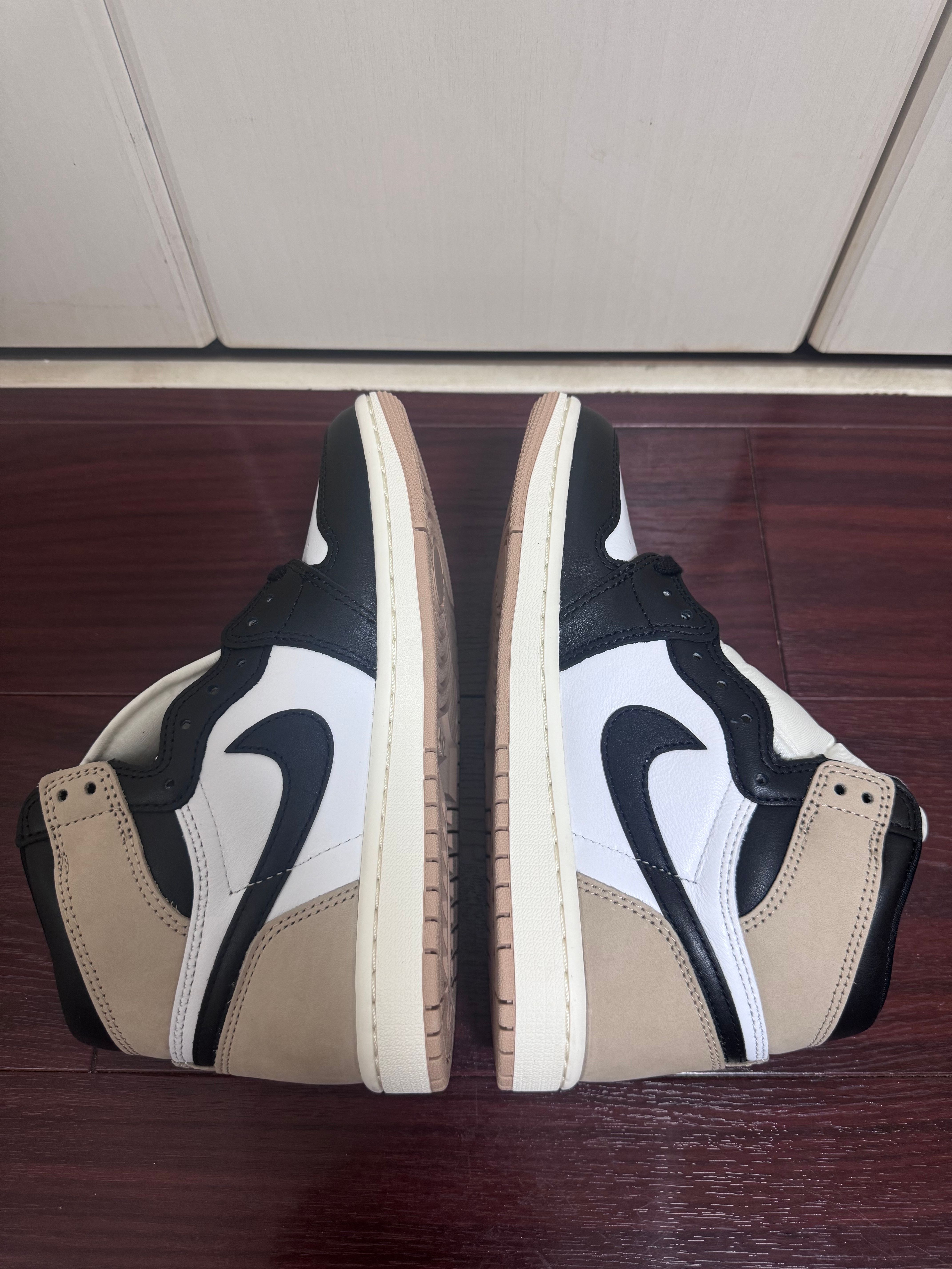 Nike Women's Air Jordan 1 Retro High OG "Latte"