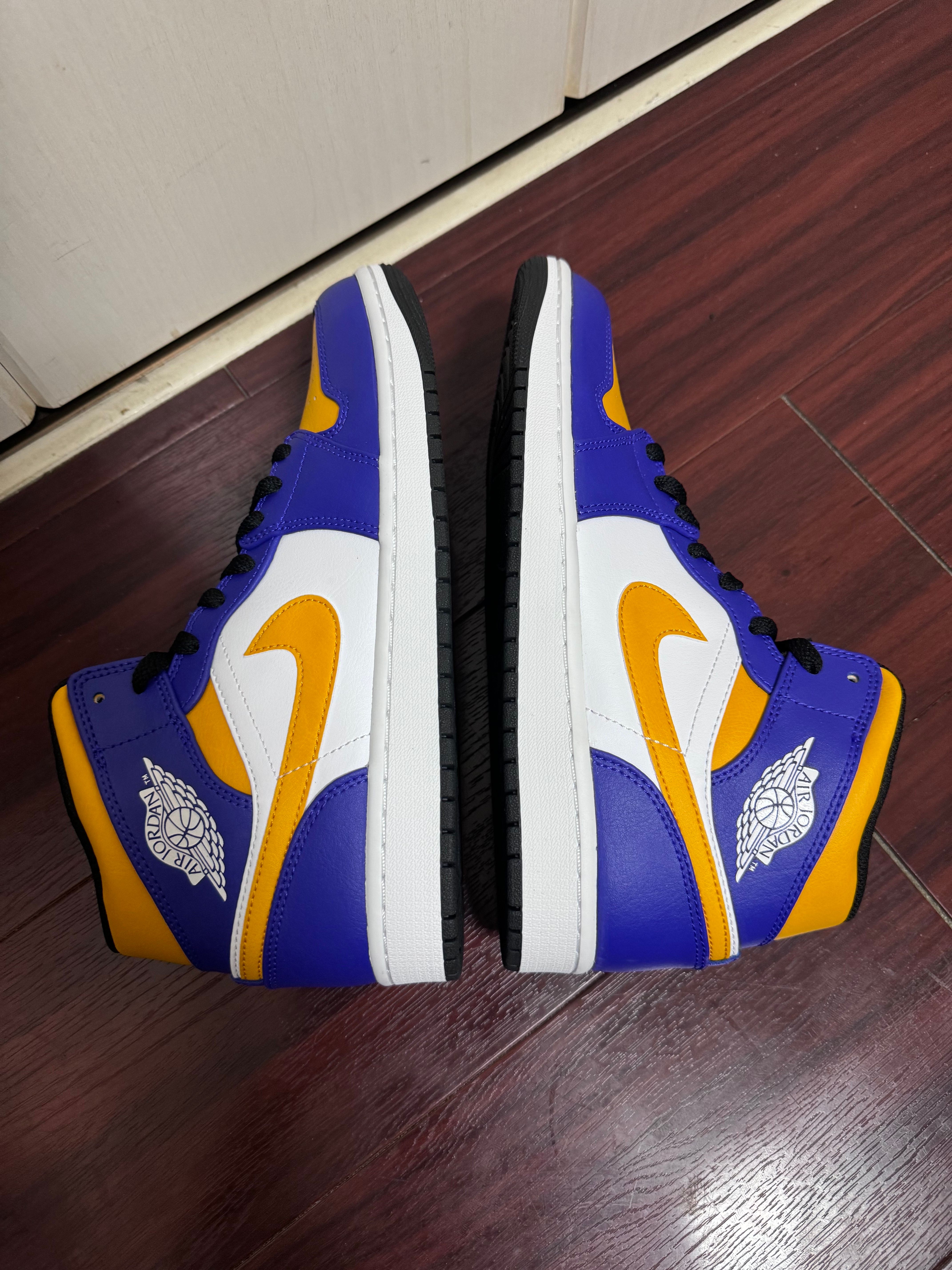 Nike Air Jordan 1 Mid "Lakers"
