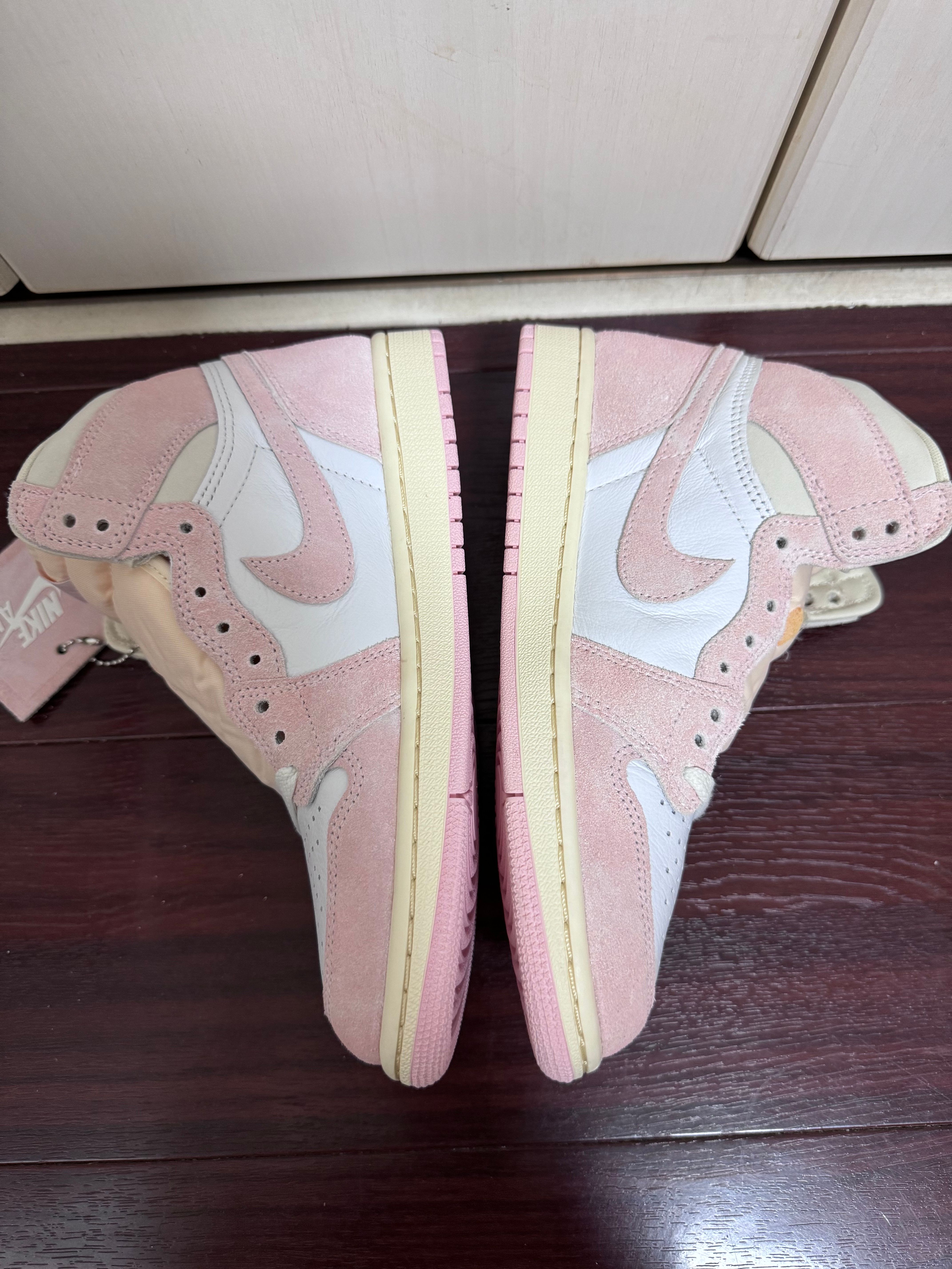 Nike Women's Air Jordan 1 Retro High OG "Washed Pink"