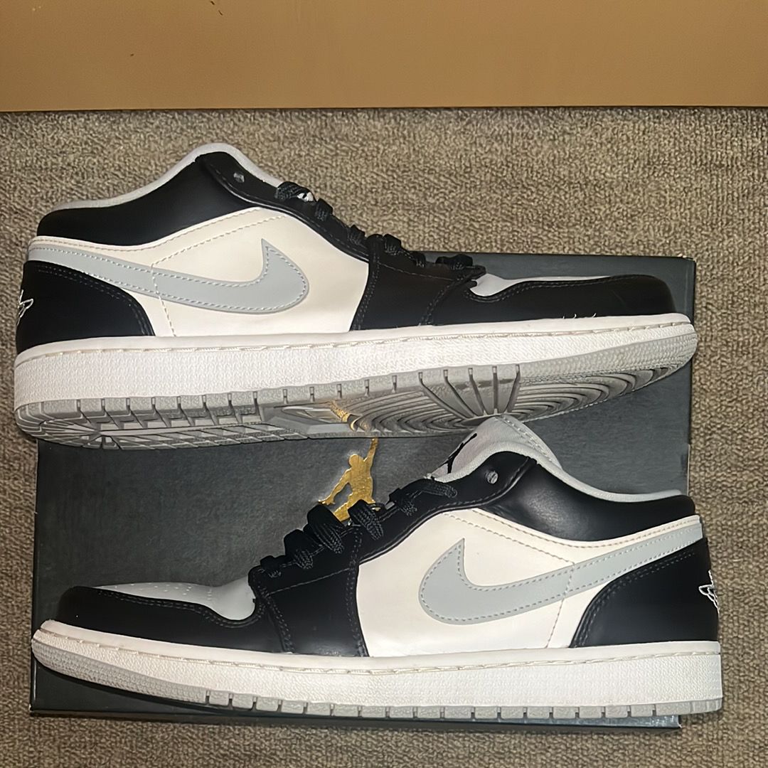NIKE AIR JORDAN 1 LOW "BLACK/LIGHT SMOKE GREY"
