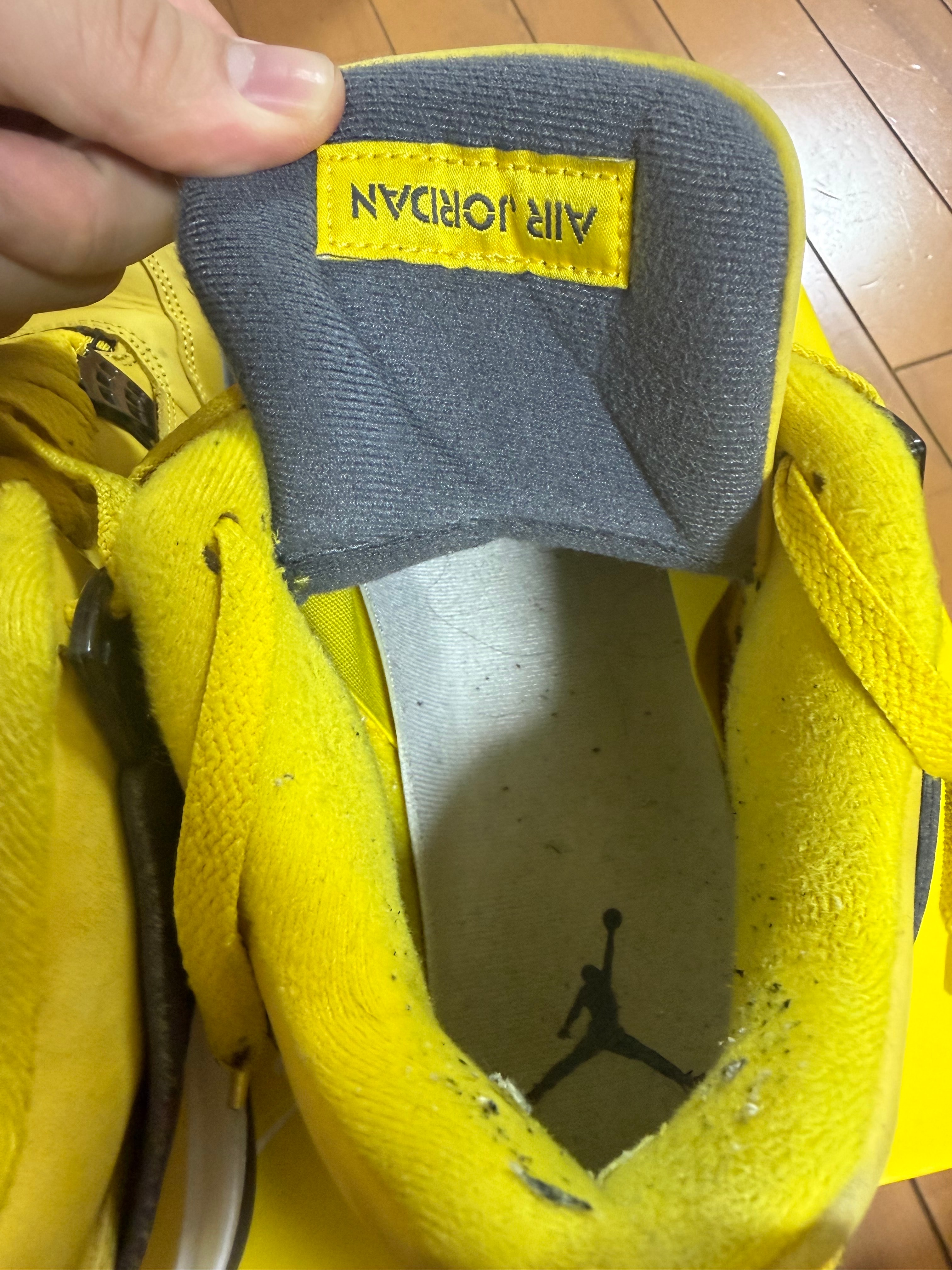 Nike Air Jordan 4 "Tour Yellow"
