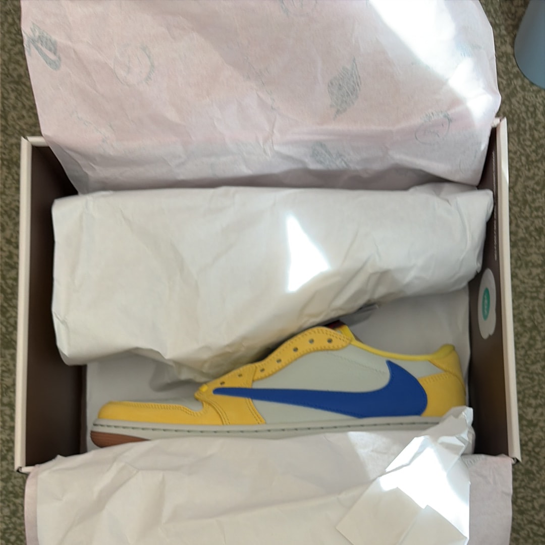 Travis Scott × Nike Women's Air Jordan 1 Retro Low OG "Canary"