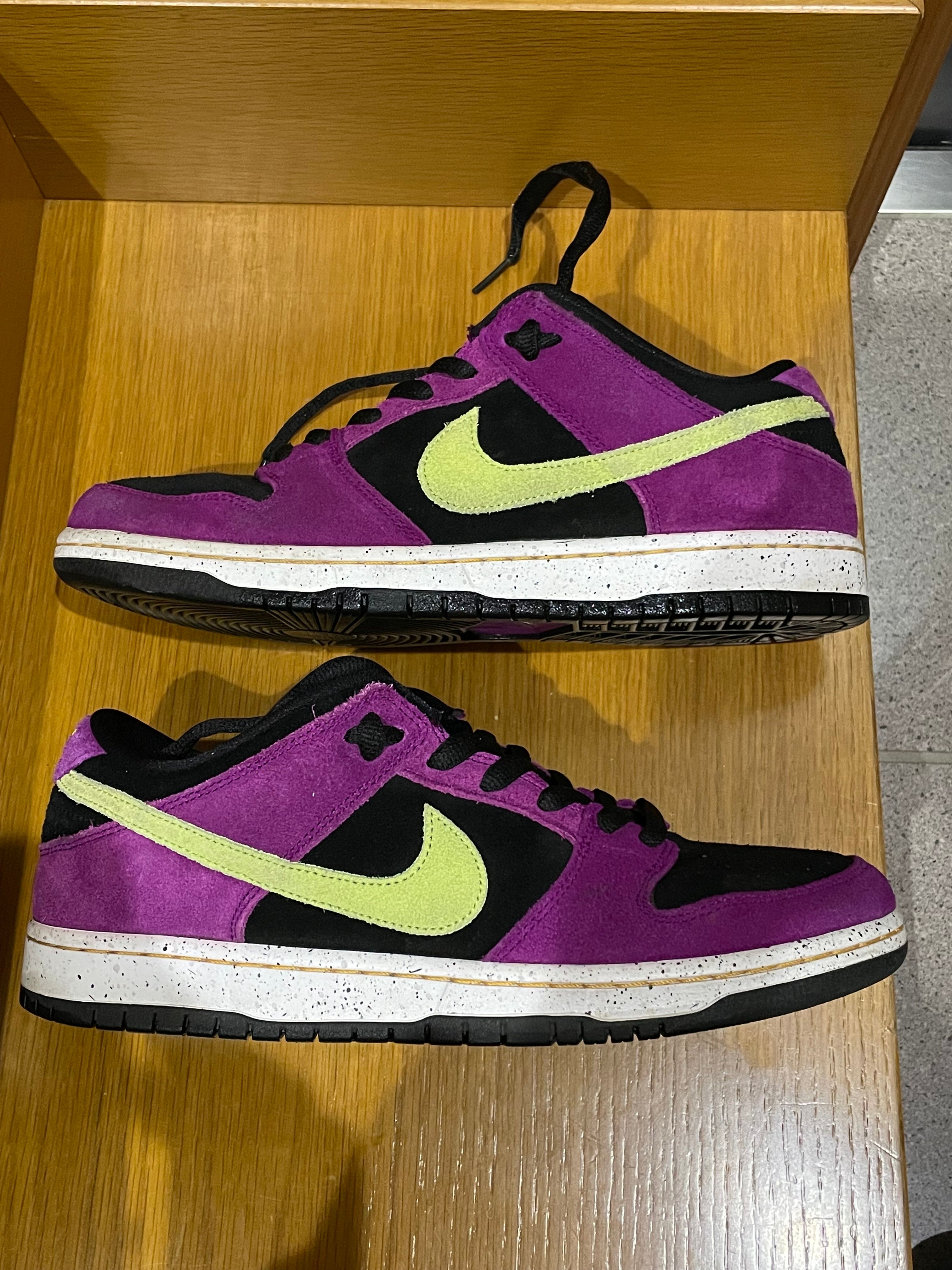 Nike SB Dunk Low "Red Plum"