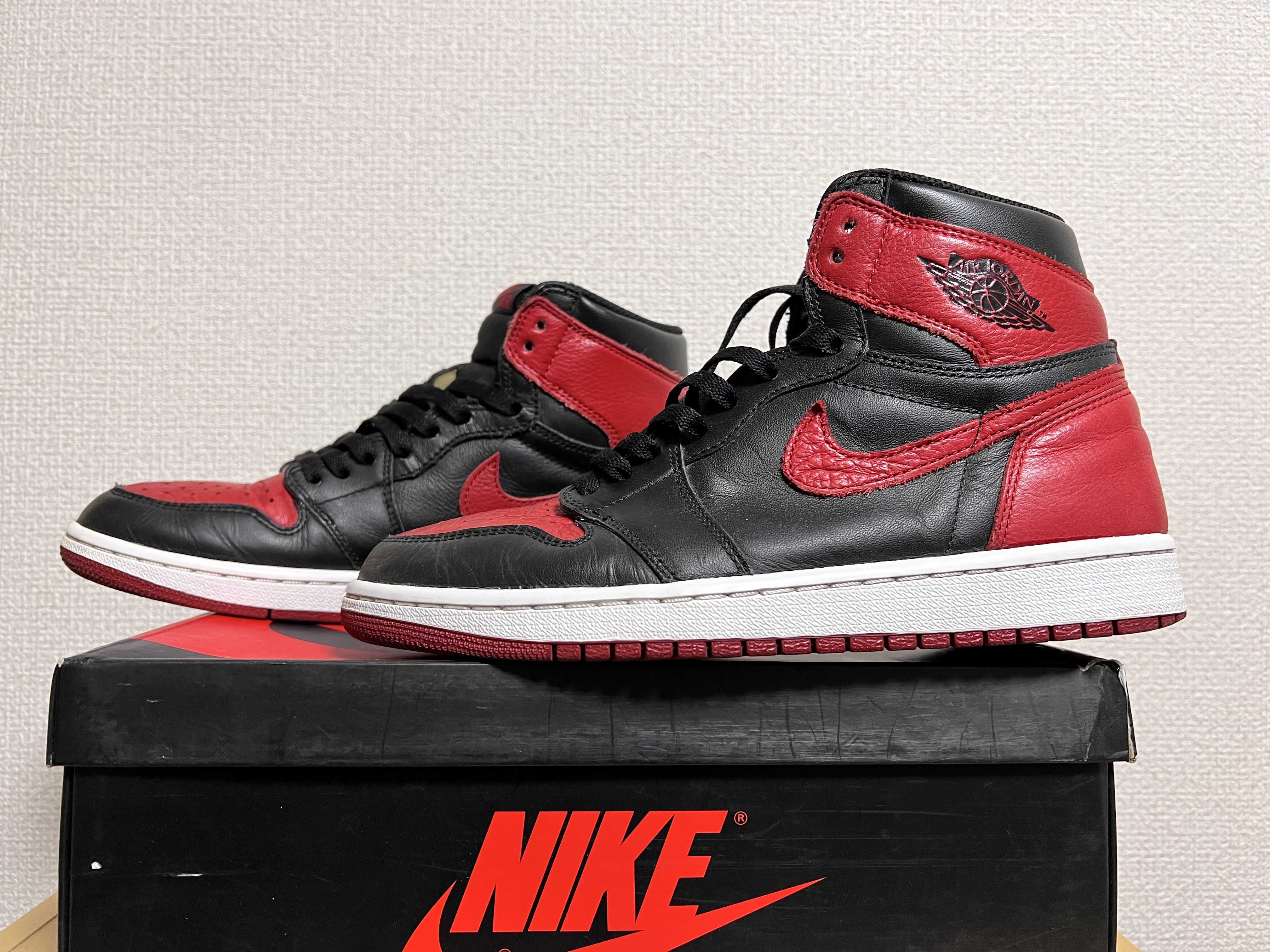 Nike Air Jordan 1 Retro High OG "Bred/Banned" (2016)