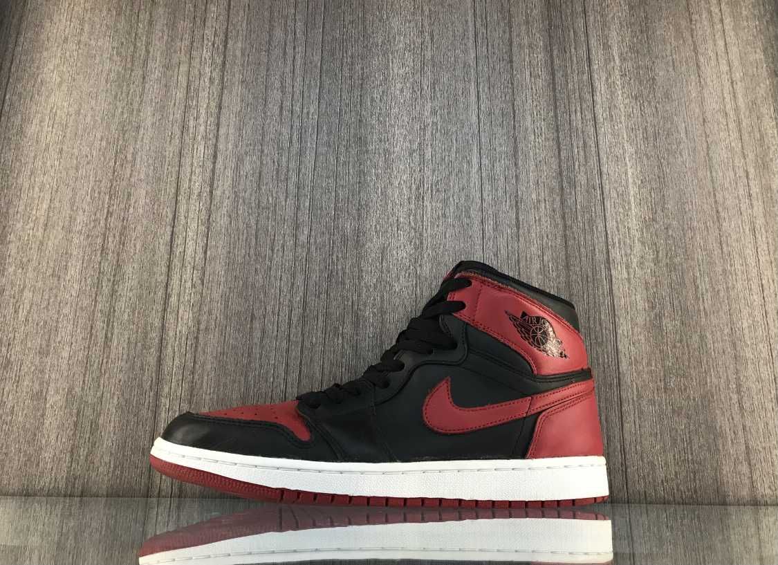 Nike Air Jordan 1 Retro High OG "Bred" (2013)