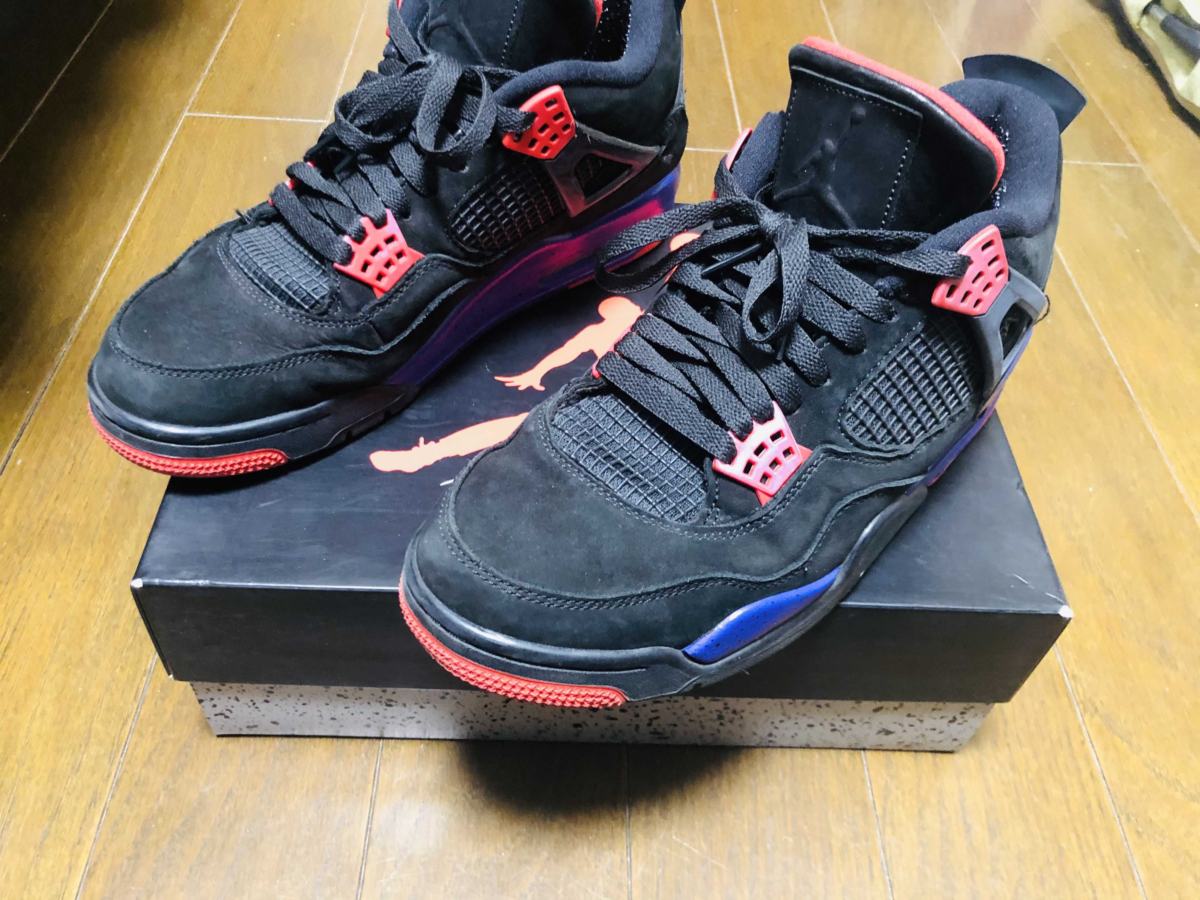 NIKE AIR JORDAN 4 RETRO "RAPTORS"