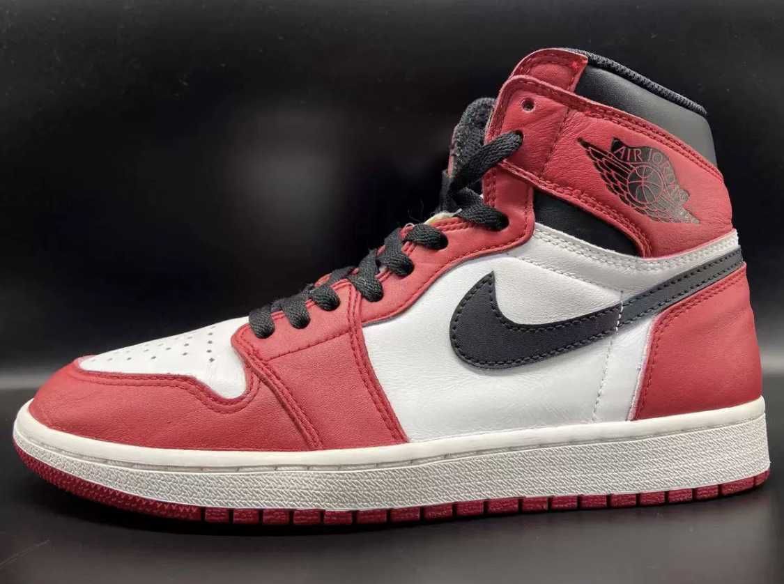 Nike Air Jordan 1 Retro High "Chicago" (2015)