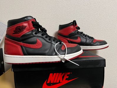 Nike Air Jordan 1 Retro High OG "Bred/Banned" (2016)