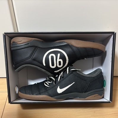 Nike Women's Total 90 3 SP "Black/Gum"