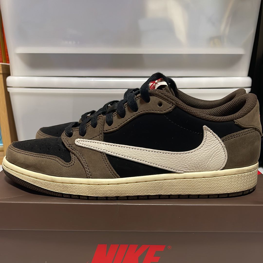 Travis Scott × Nike Air Jordan 1 Low OG SP-T "Black/Dark Mocha"