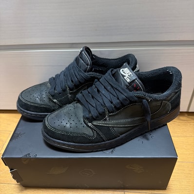 Travis Scott × Nike Air Jordan 1 Low OG SP "Black Phantom"