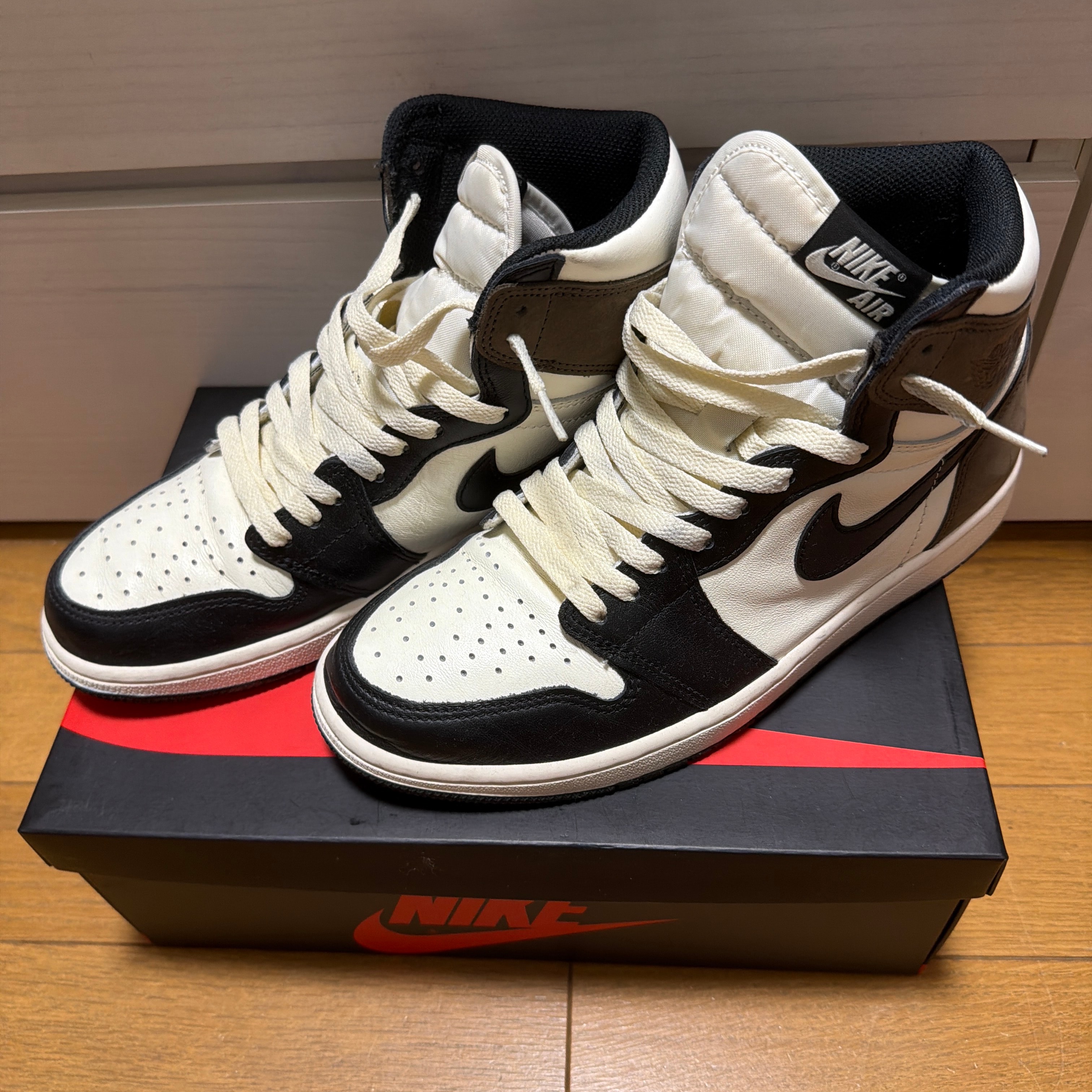 NIKEダークモカ26.5 Amazon | Nike メンズ Air Jordan 1 レトロ ハイ OG スニーカー