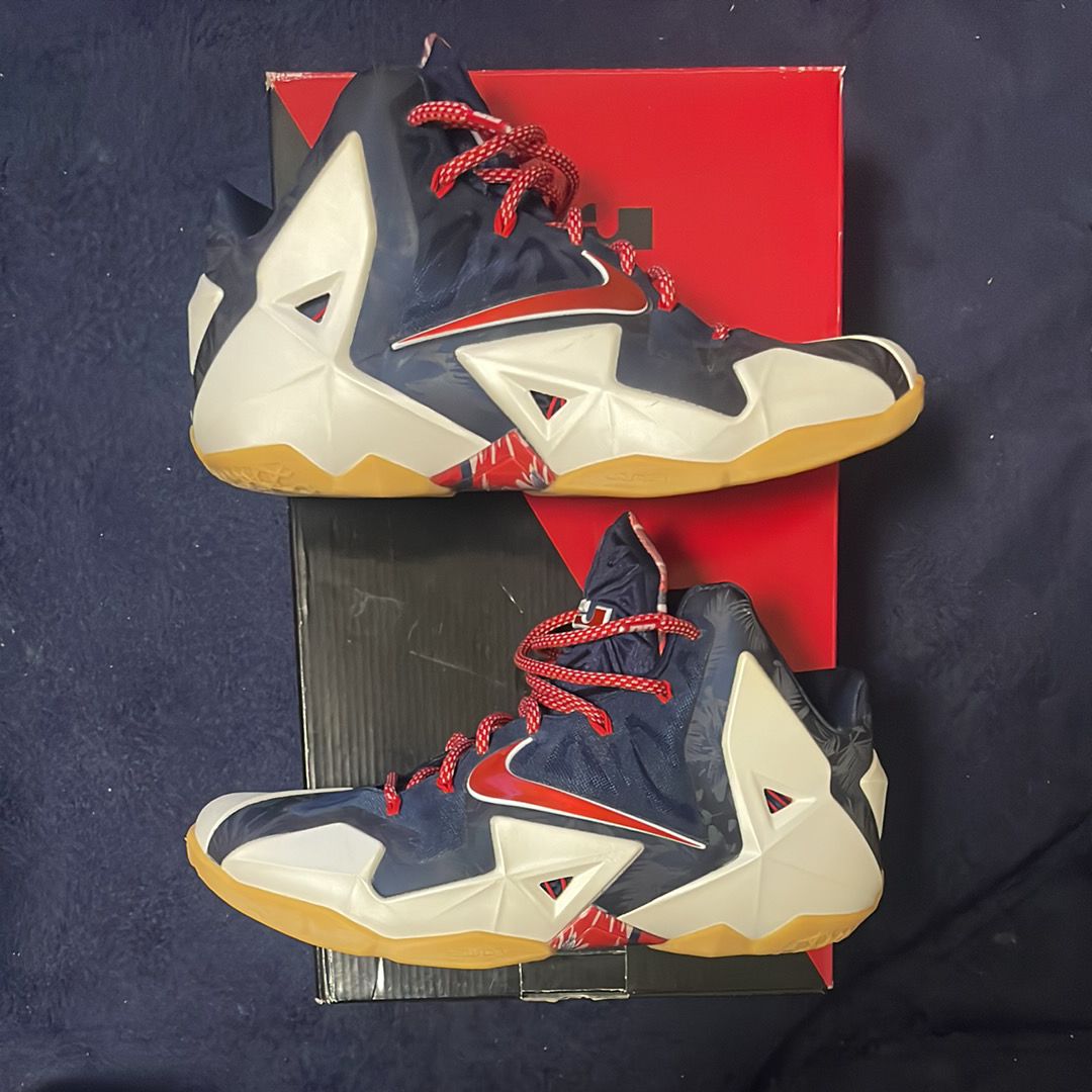 Nike LeBron 11 Independence Day "White/University Red"