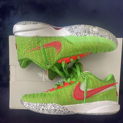 Nike LeBron 20 "Christmas"