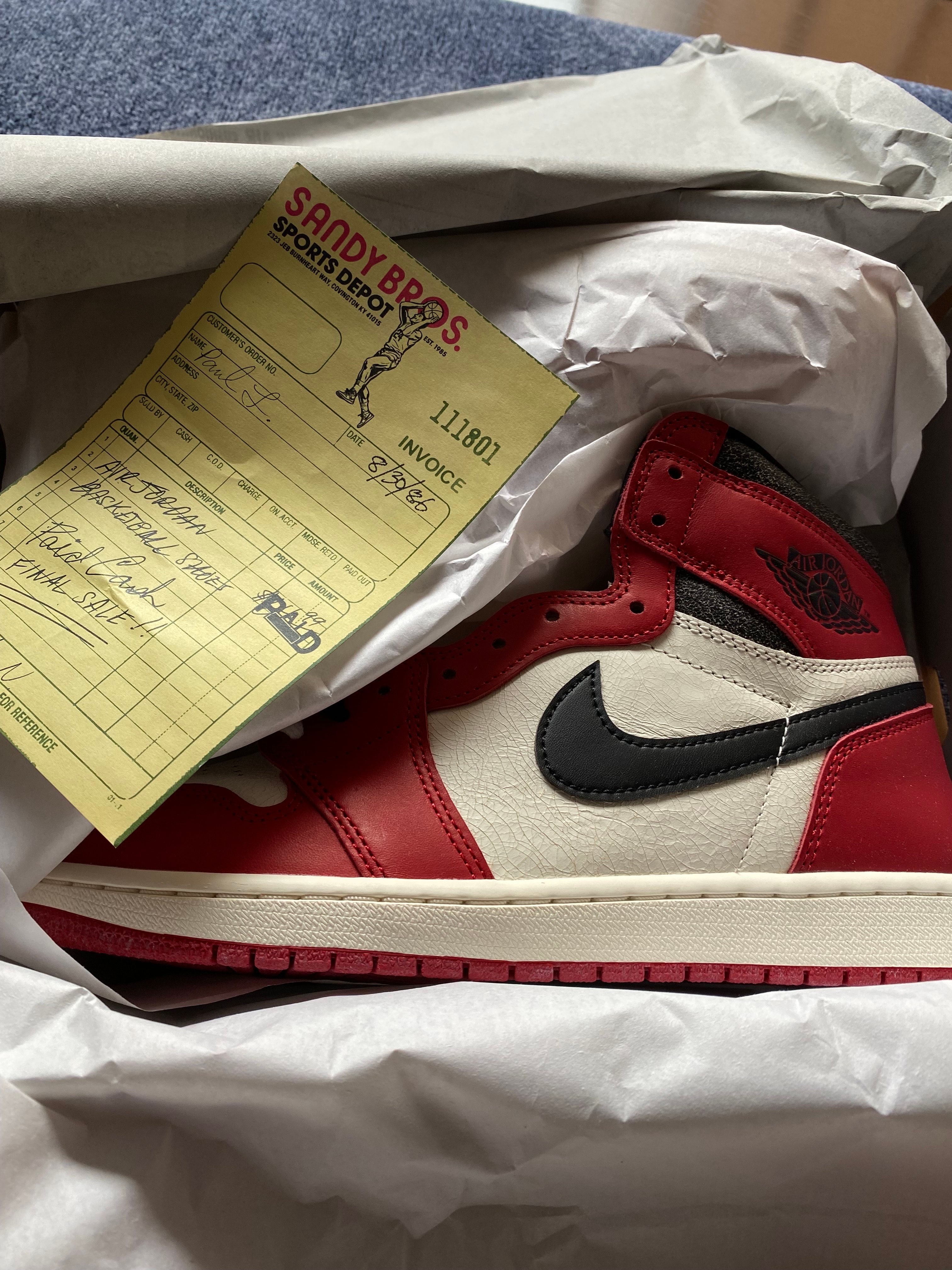 Nike Air Jordan 1 High OG "Lost & Found/Chicago"