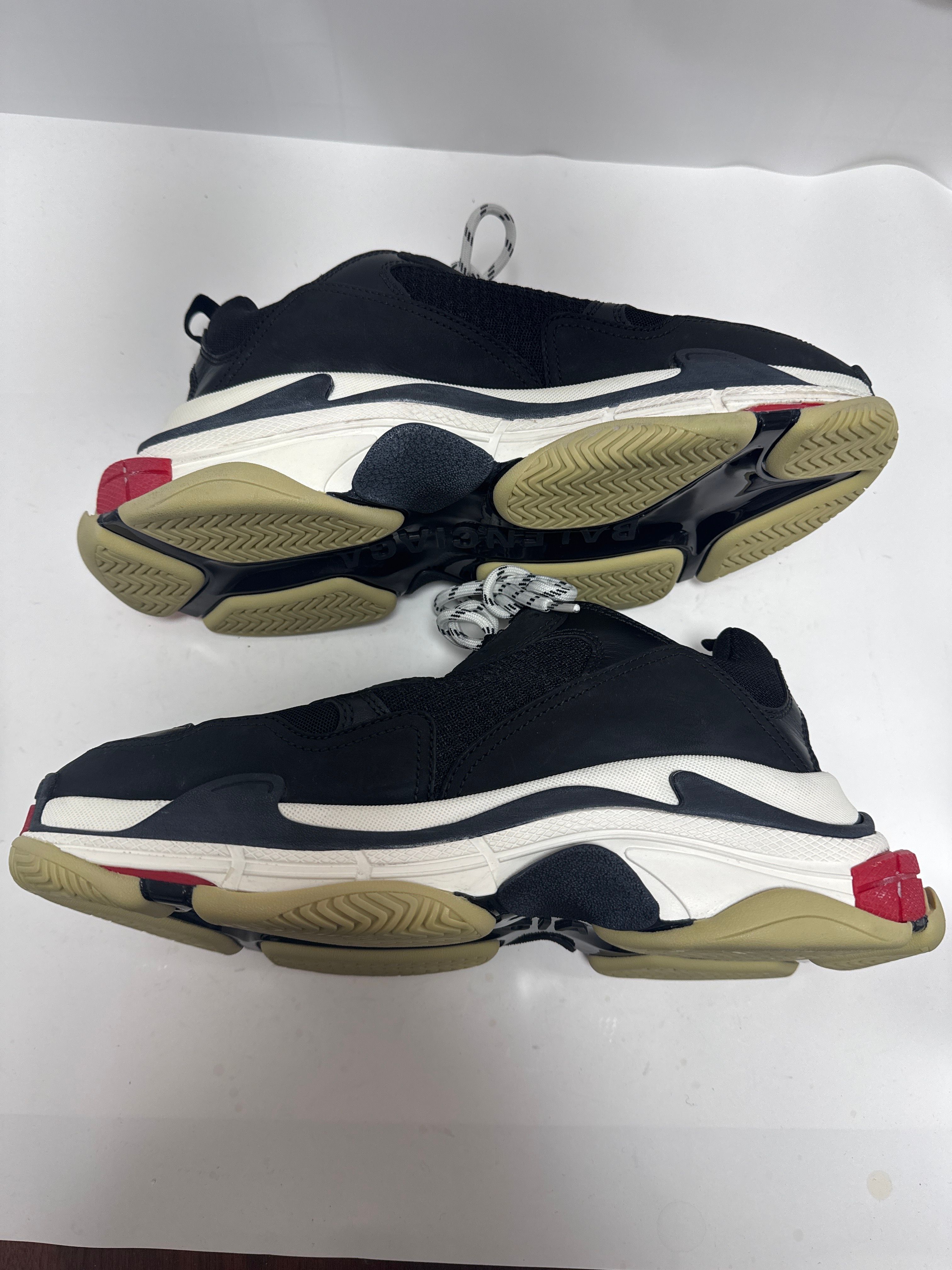 BALENCIAGA Triple S "Black/Red"